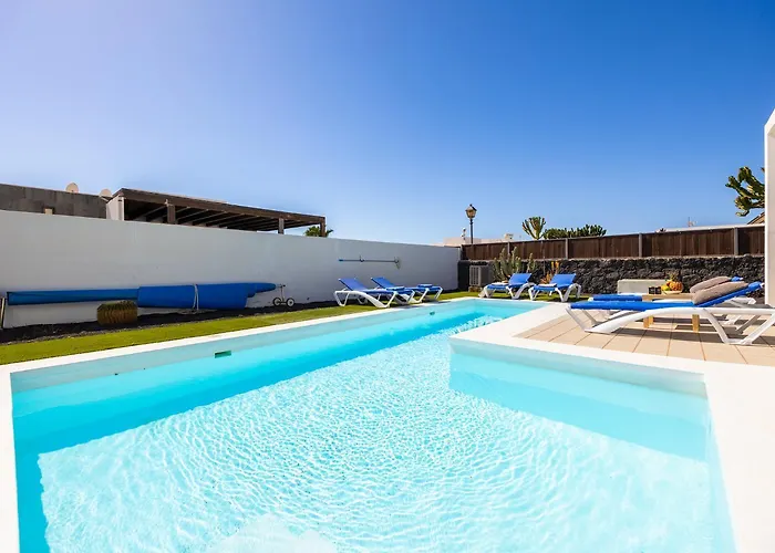 Aurora Villa
